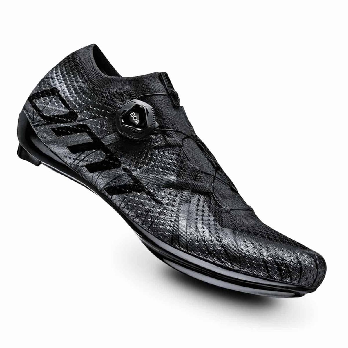 DMT KR1 – Друмски Патики Size 44.5 Црни