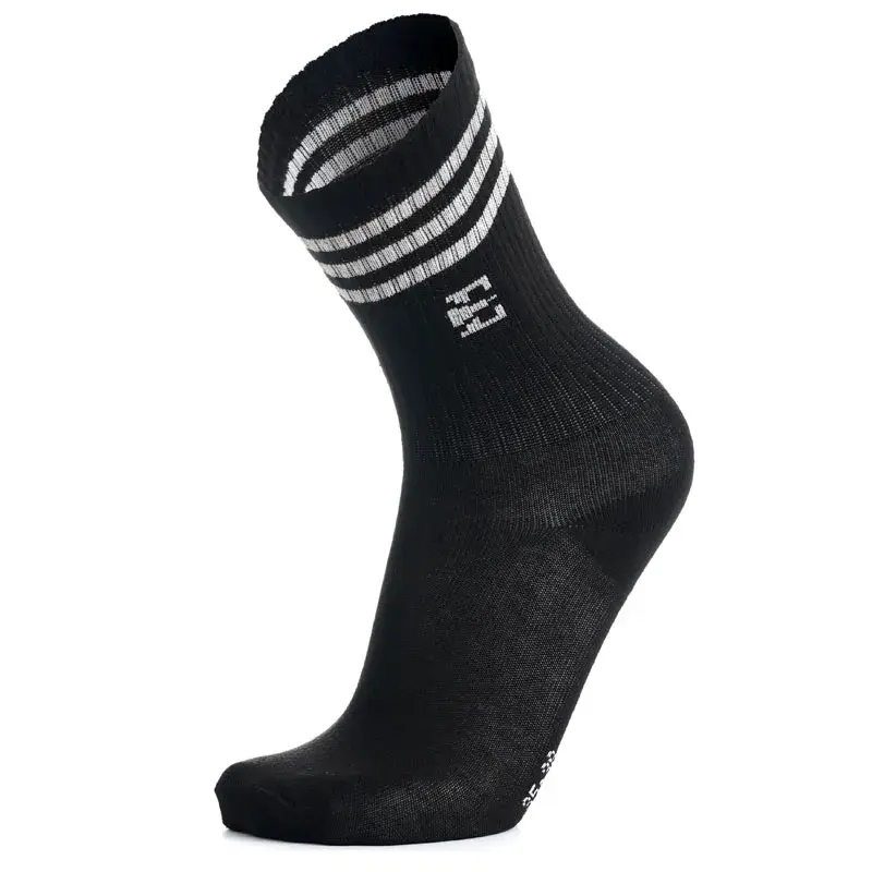 Победник на Eastbound Socks, црни, во категоријата „Eastbound Socks"