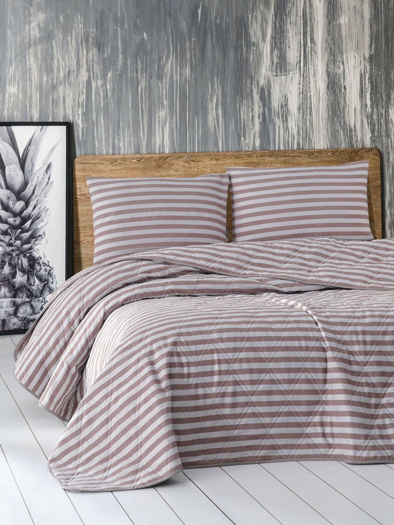 L'essentiel Maison Ќебе за француски кревет Браун