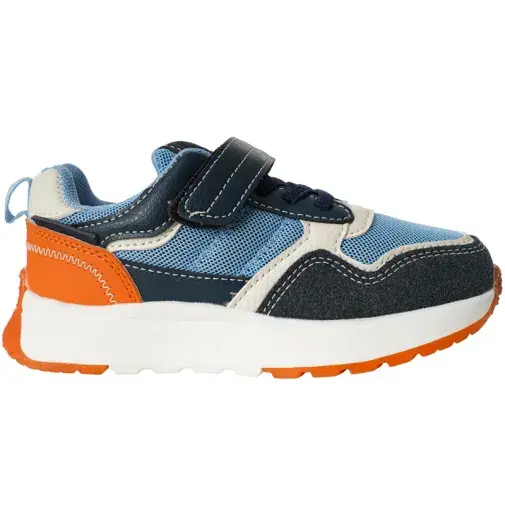 Патики „Ѕвезди“ за момчиња од „Истбуд“, сини