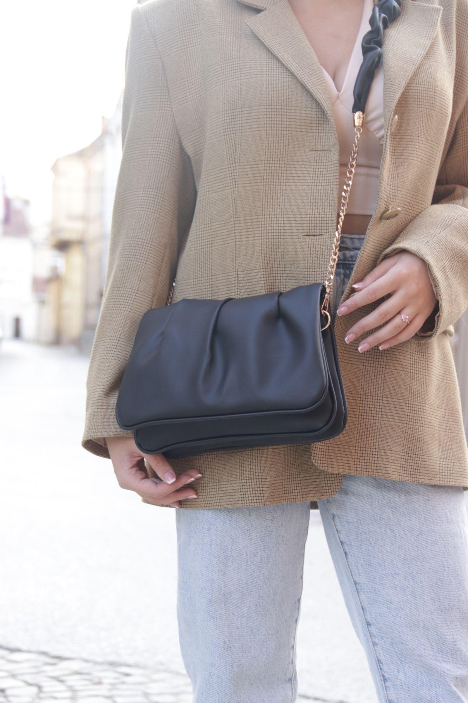 DSN чанта за на рамо 5901 - црна боја