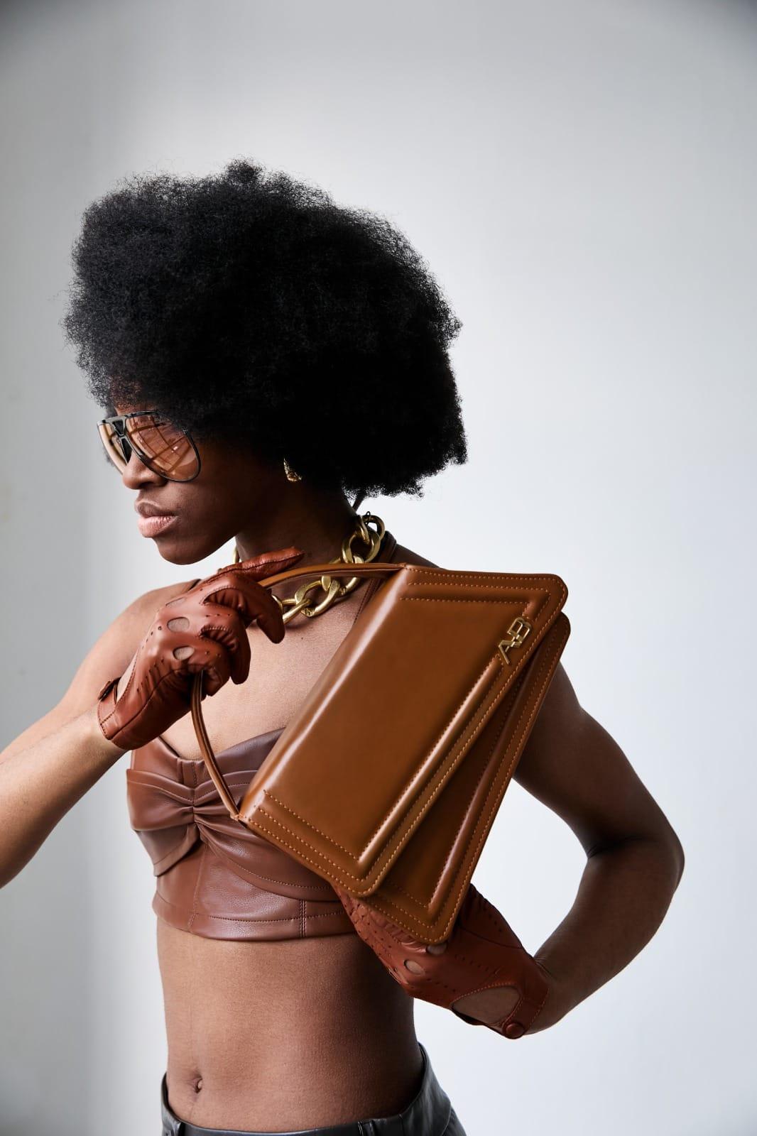 Arte & Bellezza Женска Чанта Avenue Avenue Camel