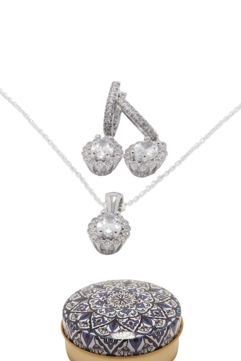 DUNIPA Сет ѓердан и обетки со цирконски камења 925 карати сребро Модел 002 - Кристал