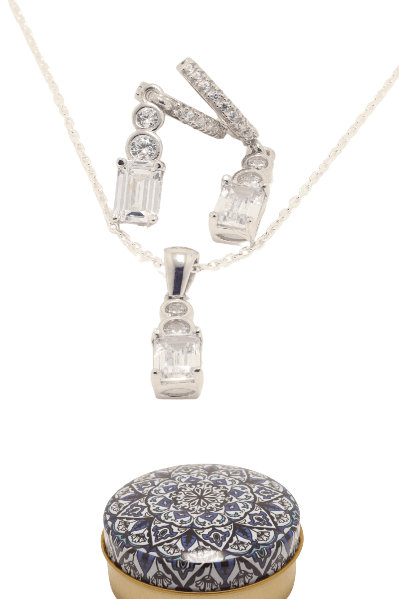 DUNIPA Сет ѓердан и обетки со цирконски камења 925 карати сребро Модел 005 - Кристал