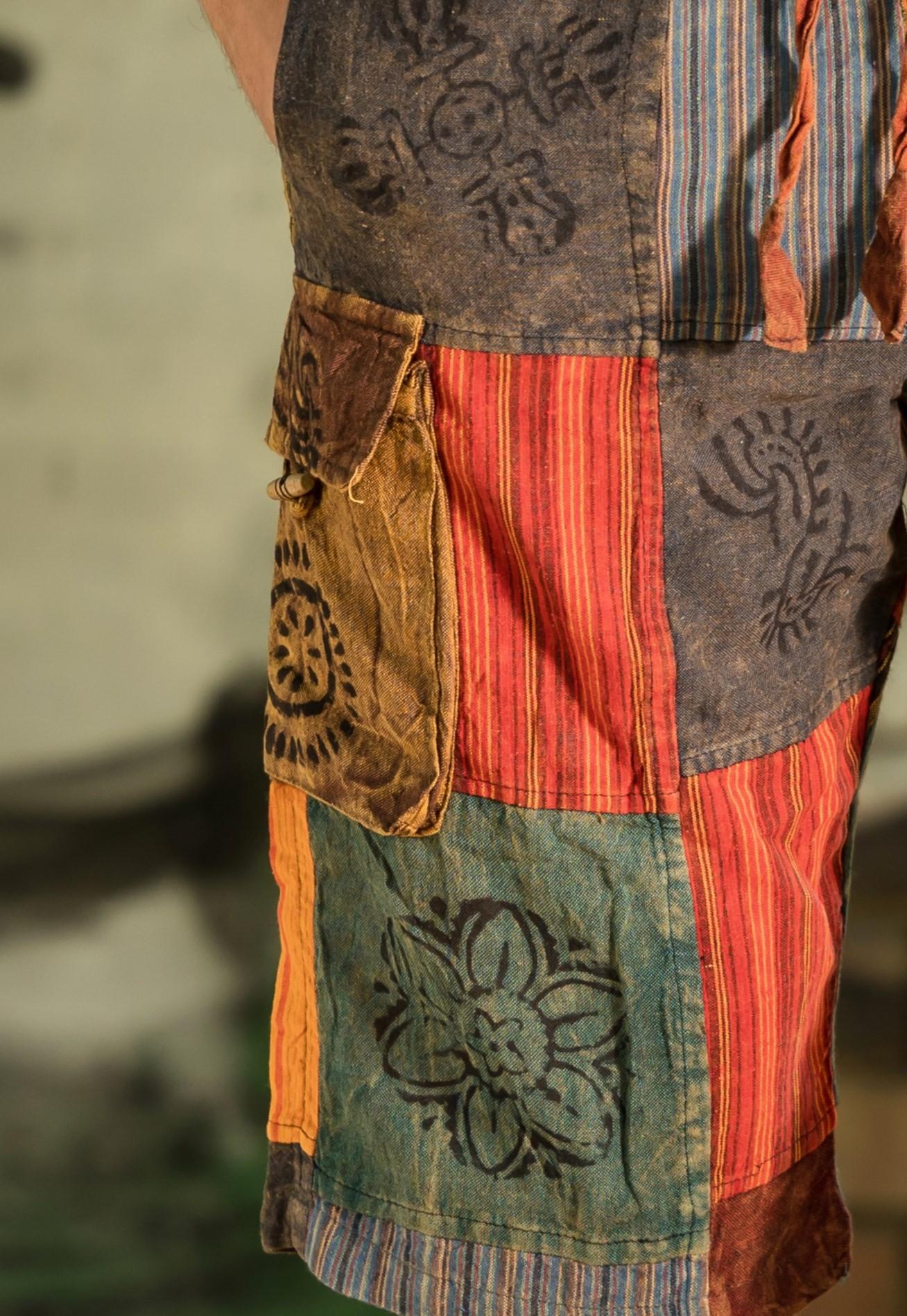 HIPPIE PLANET Шорцеви со парчиња - XL