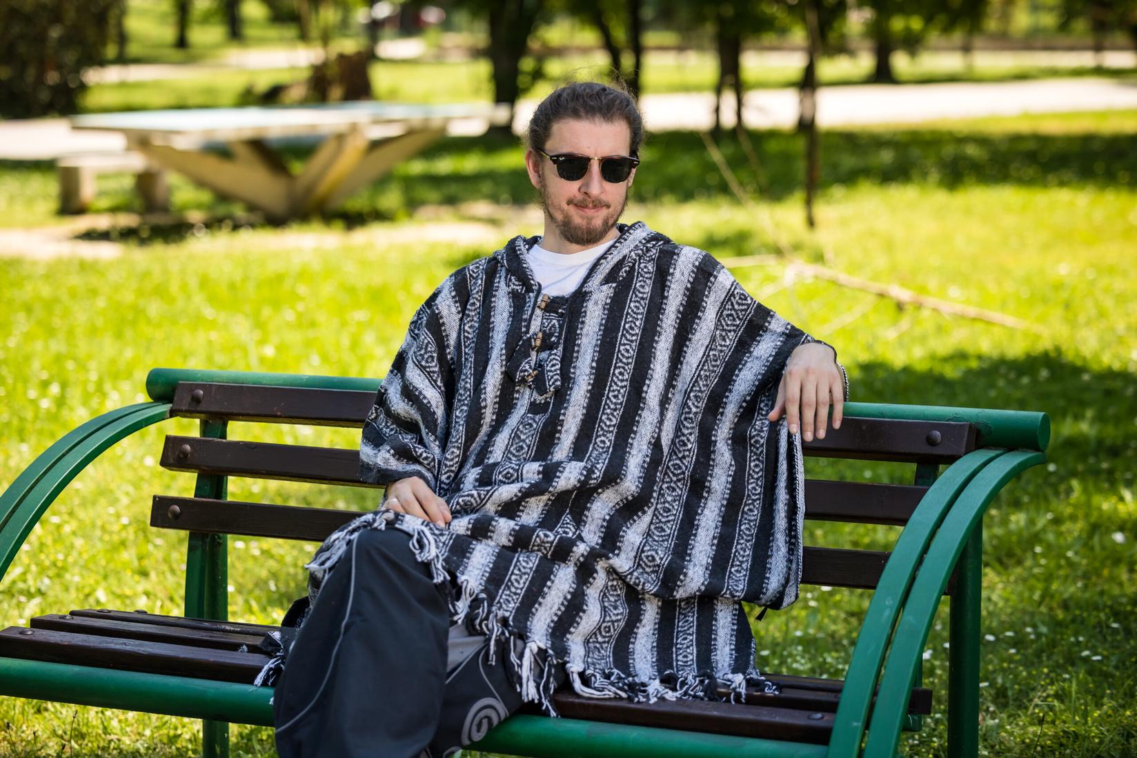 HIPPIE PLANET Долго пончо - Универзална големина, сивкасти нијанси