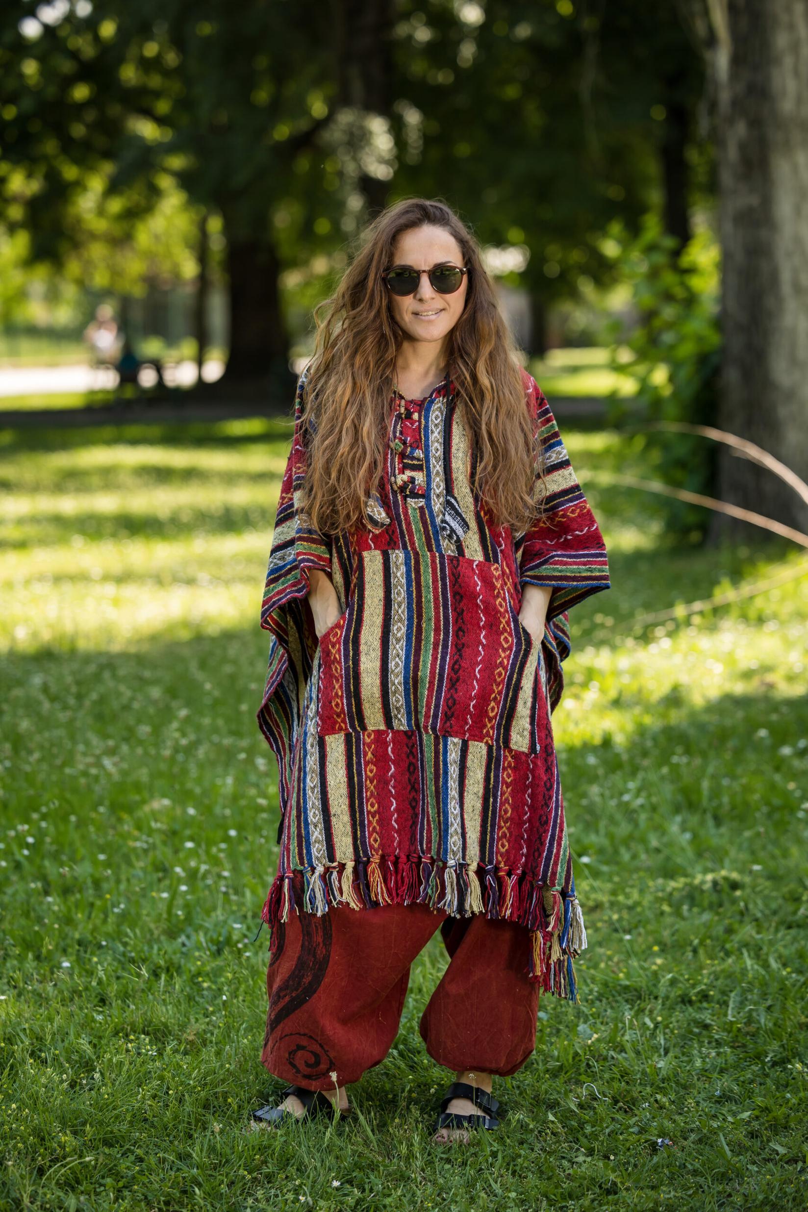 HIPPIE PLANET Долго пончо - Универзална големина, црвенкасти нијанси