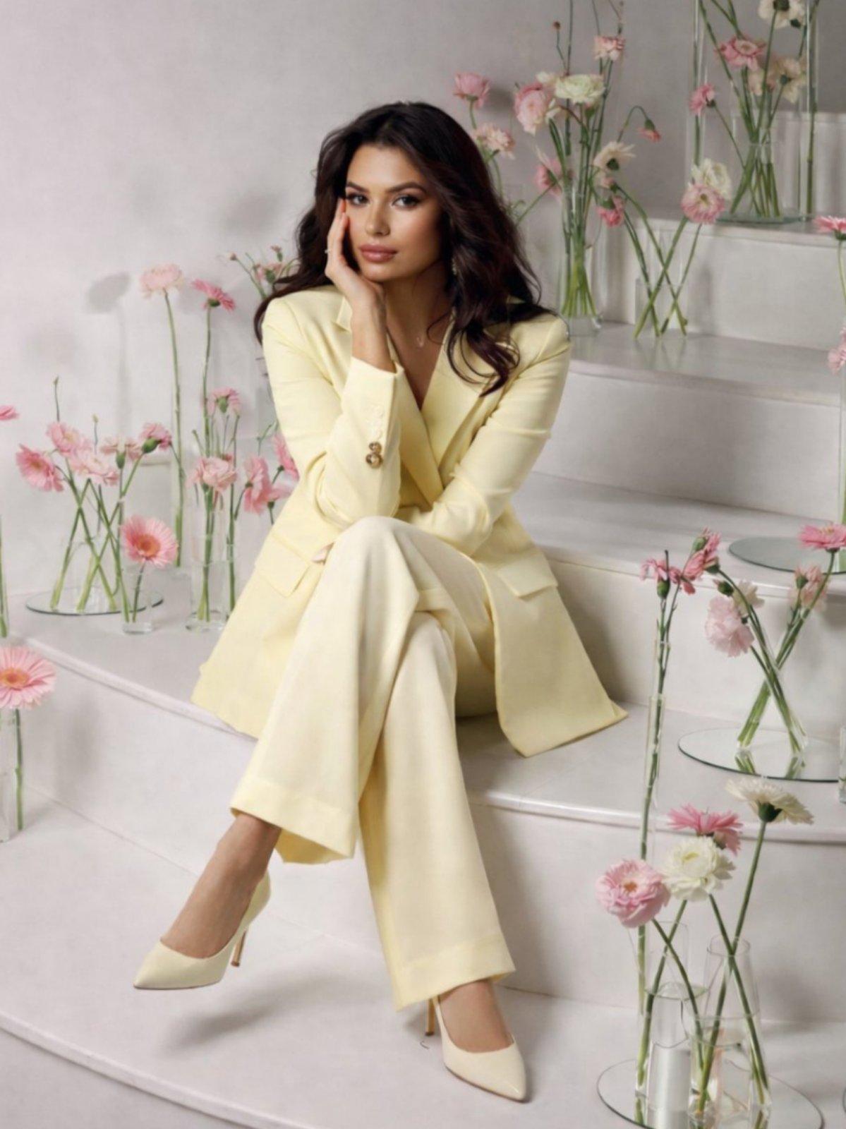 IVERI Еднобоен дводелен костум со сако и панталони