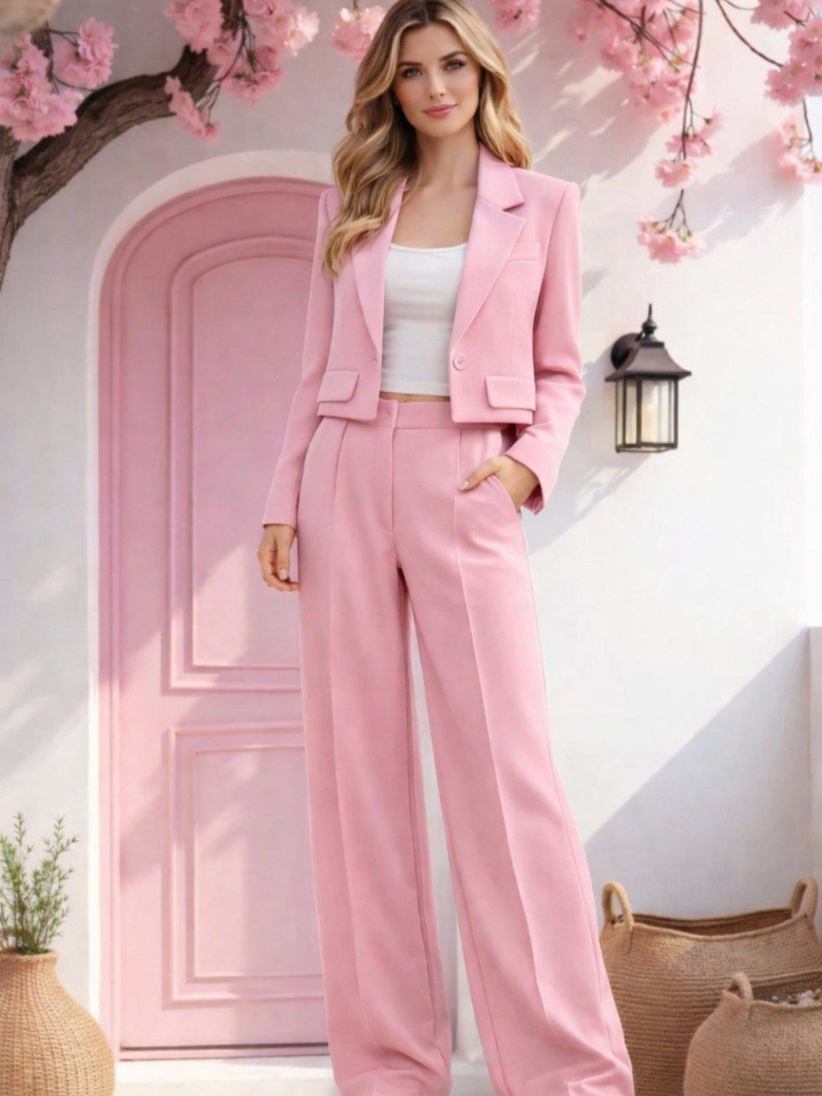 IVERI Костум розов со кратко сако