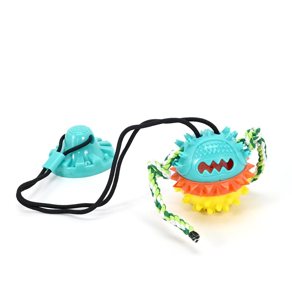 Играчка гумена топка со вакум за на ѕид за куче