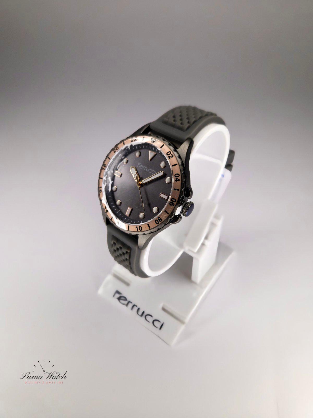 FERRUCCI Часовник