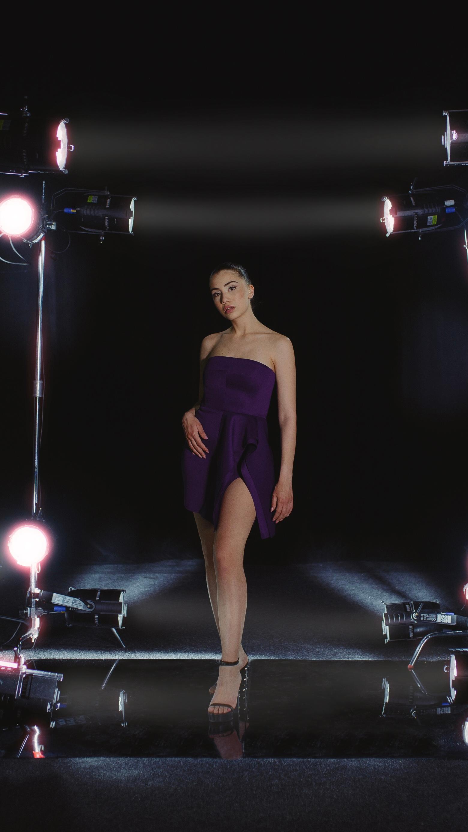 MNML Краток фустан Натали