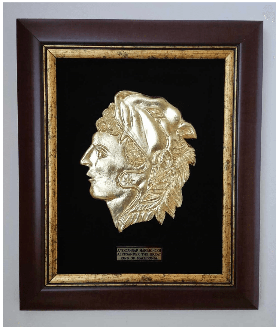 MACEDONIAN CORNER Слика Александар Македонски изработена од бакар со позлата