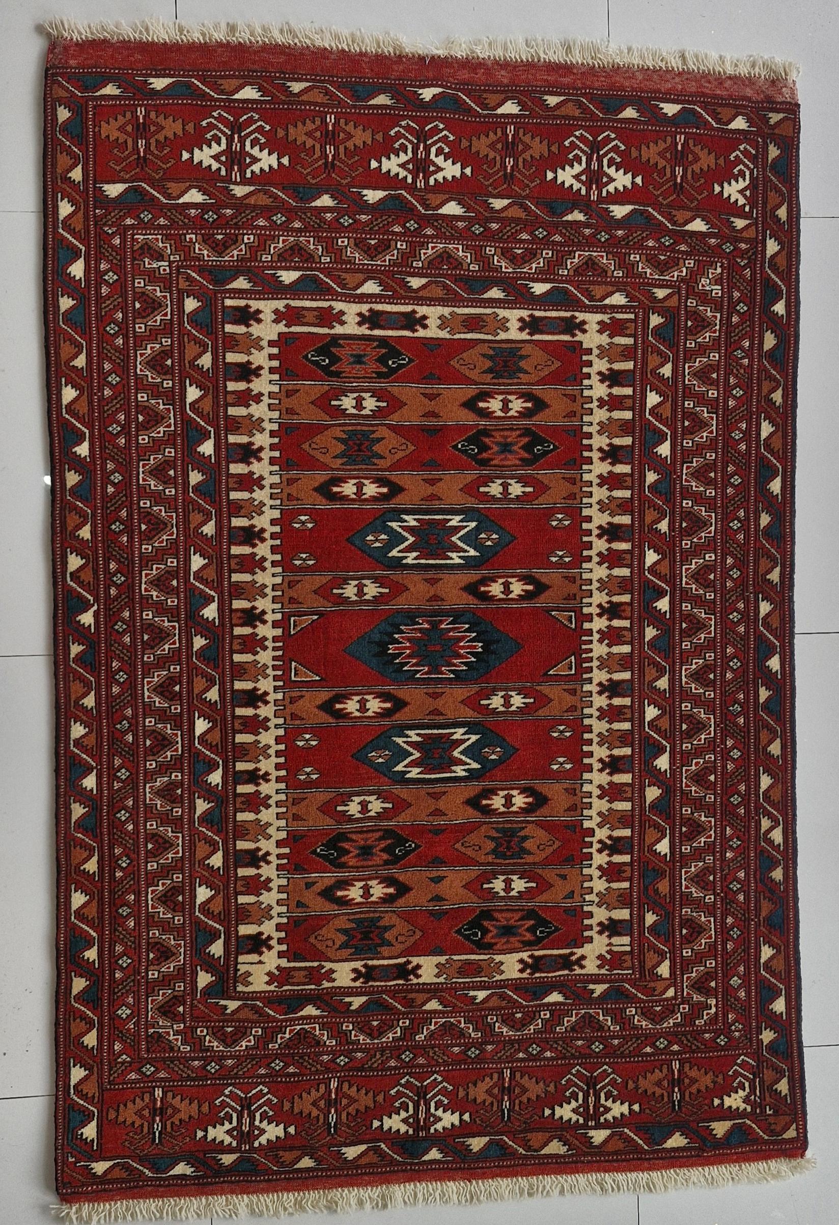 PERSEPOLIS Персиски тепих T003