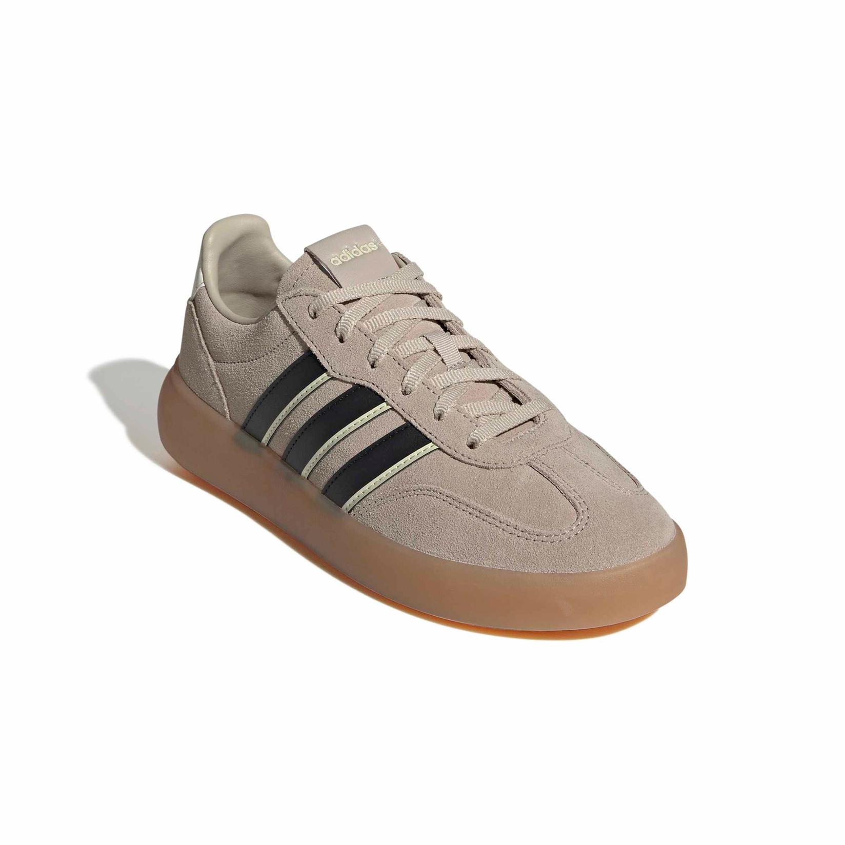 Женски патики Adidas Barreda Decode Lux IH1466, кремасти