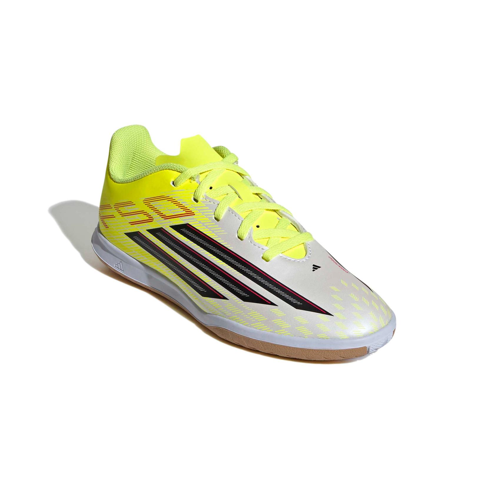Фудбалски копачки Adidas F50 Club во J боја за момчиња, JS1494, жолти
