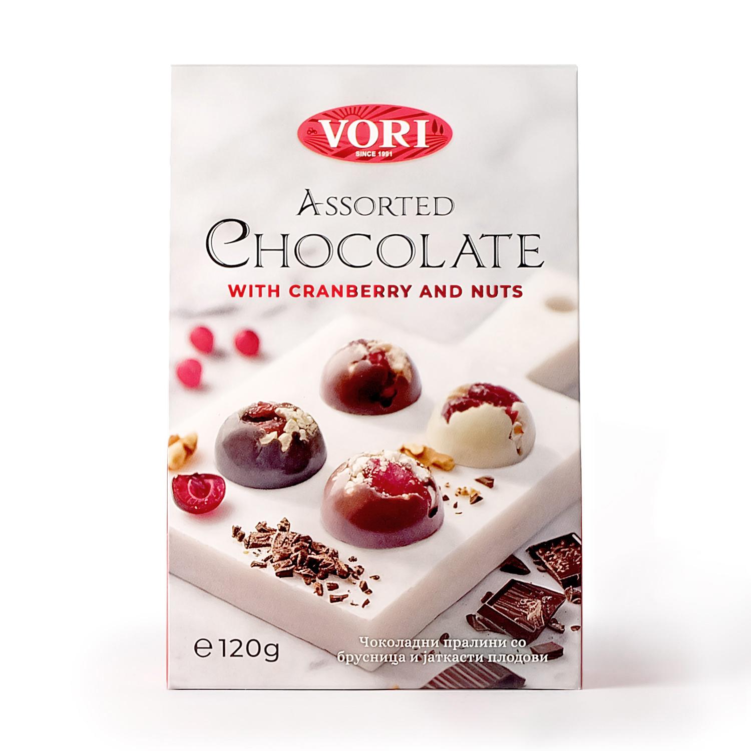 VORI'S DELICATESSEN Рачно изработени чоколадни пралини со брусница и јаткасти плодови, 120г
