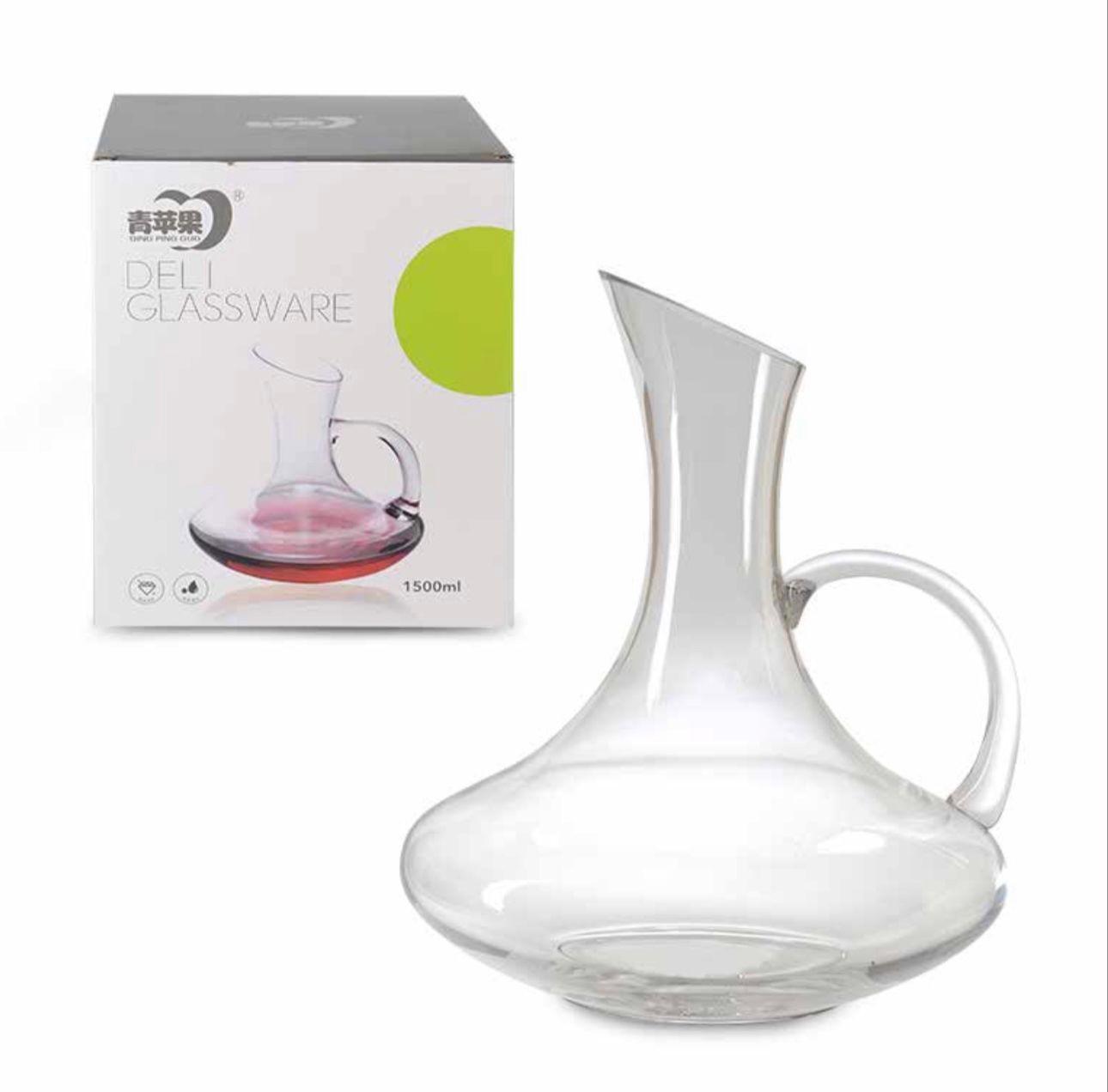 Стаклен бокал