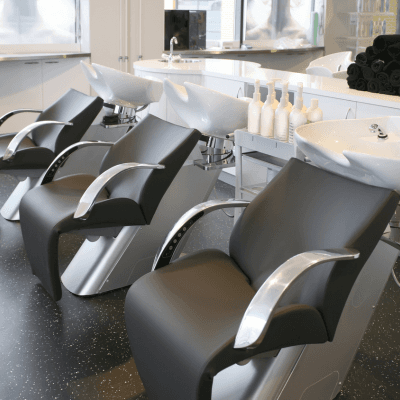 Опрема за фризерски салони