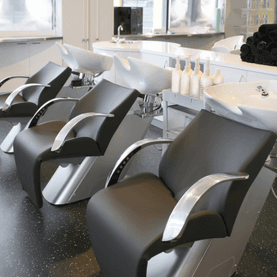 Опрема за фризерски салони