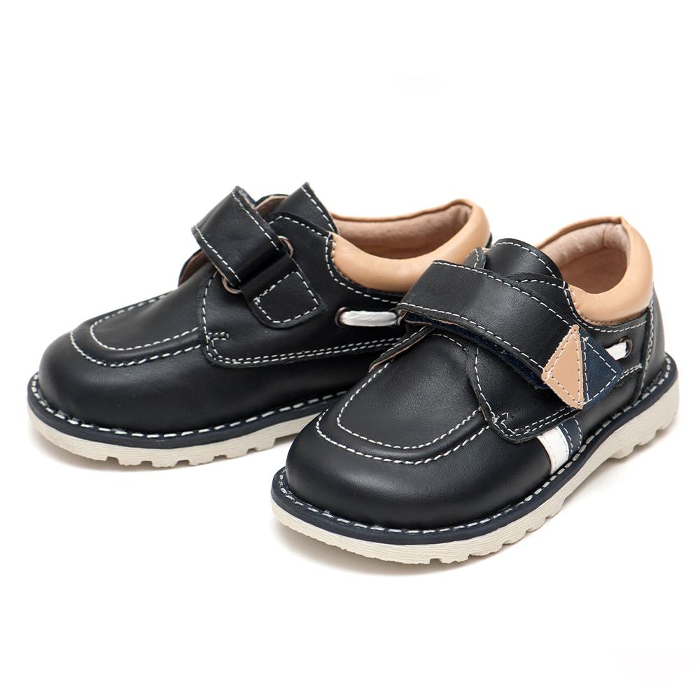 Чевли за момчиња