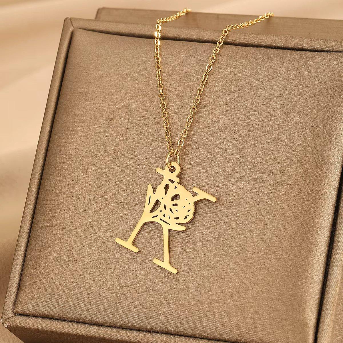 LUXARTO JEWELRY Ланче со буква и цвеќе K