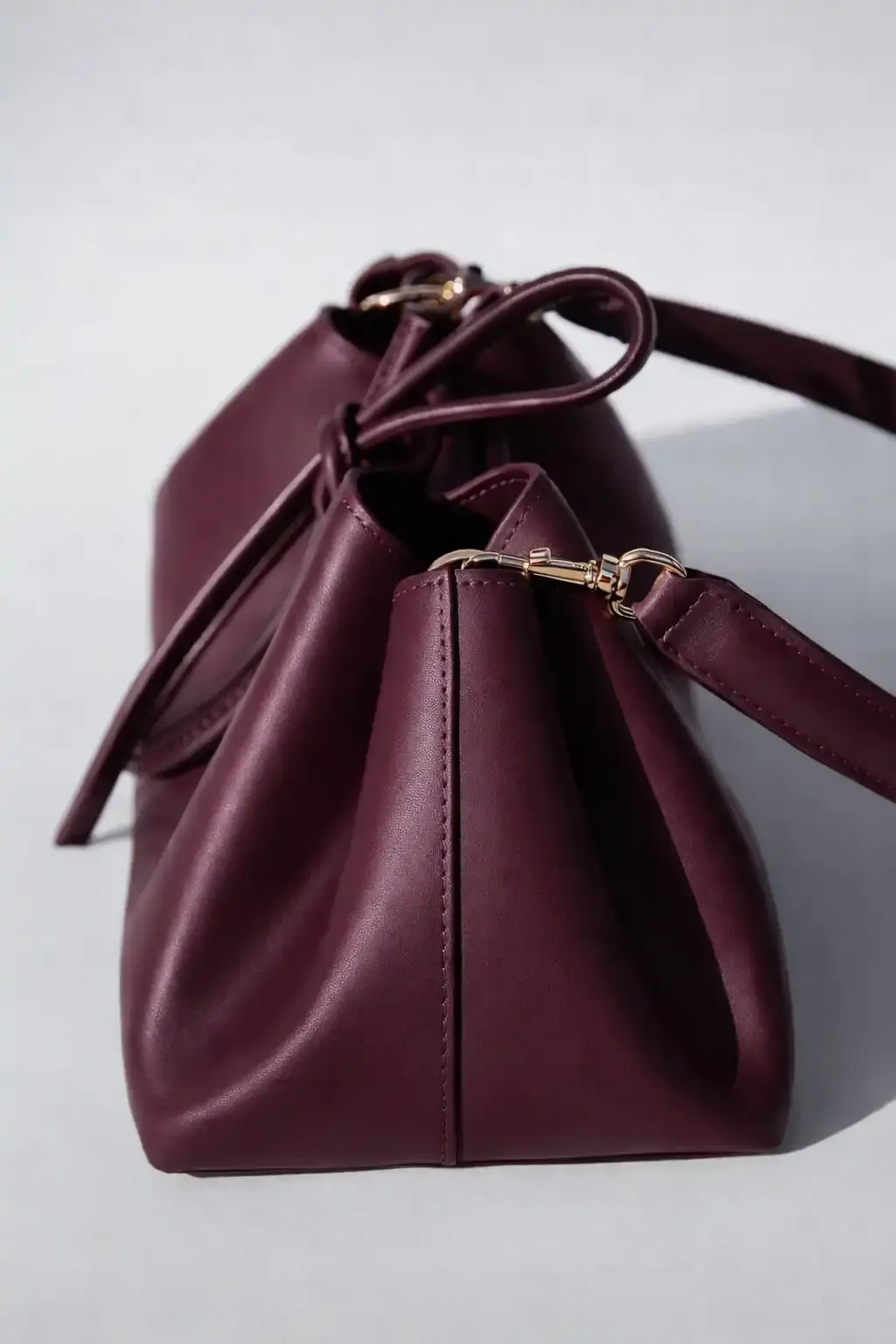 Rose De Mai Женска чанта Arabesque Bucket, бордо ROSSE 22