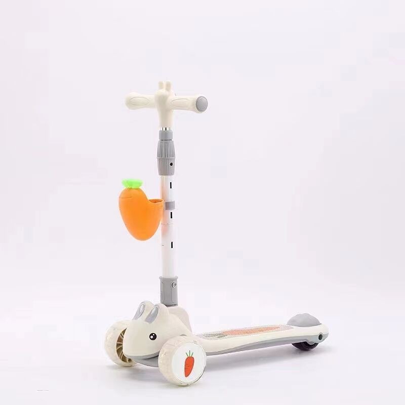 Tротинет 667 - портокалова боја