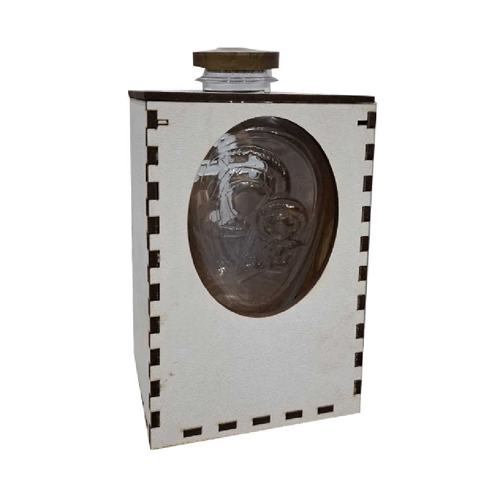 Кутија Со Шише За Светена Вода