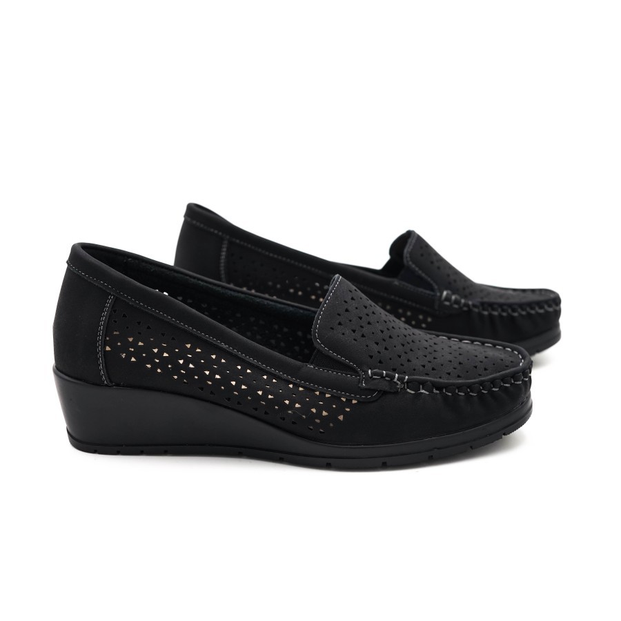 Soft Женски чевли црни