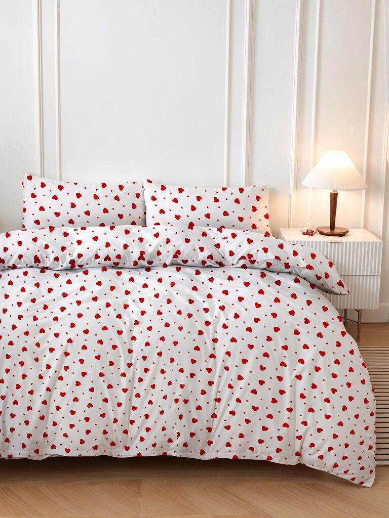 Комплет постелнина L'essentiel Maison во форма на љубовно срце, 200x220 см, бело-црвена