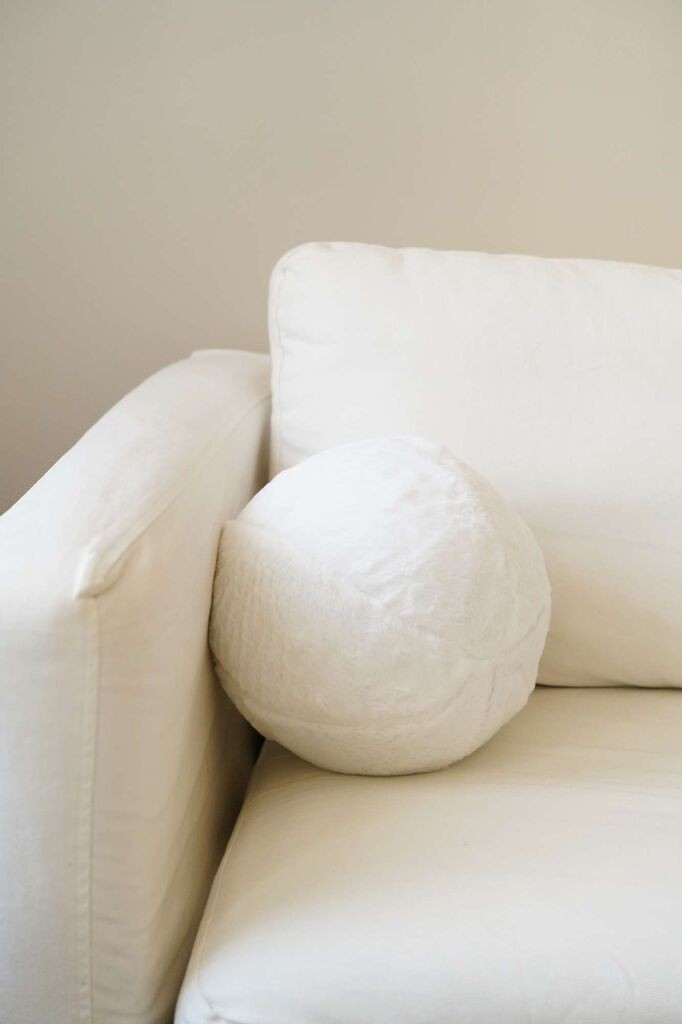 Декоративна перница „Аберто Дизајн“ „Пелус Топ“, 25x25x25 см, бела