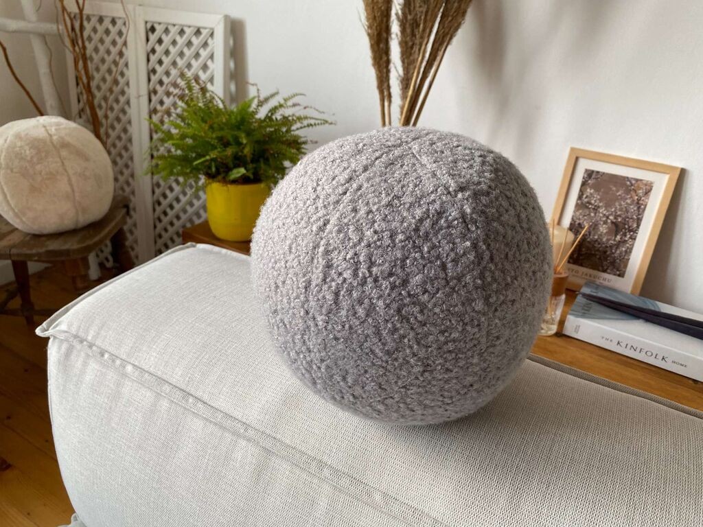 Декоративна перница „Теди Топ“ од Аберто Дизајн 25, 25x25x25 см, сива