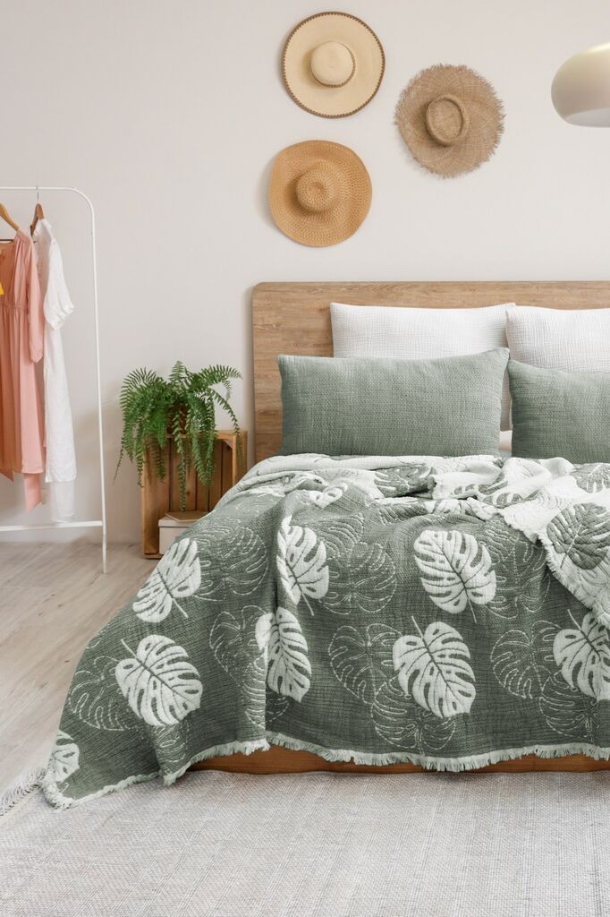 L'essentiel Maison Комплет Ќебе и навлаки за перници Forest, 240x260 cm, зелено