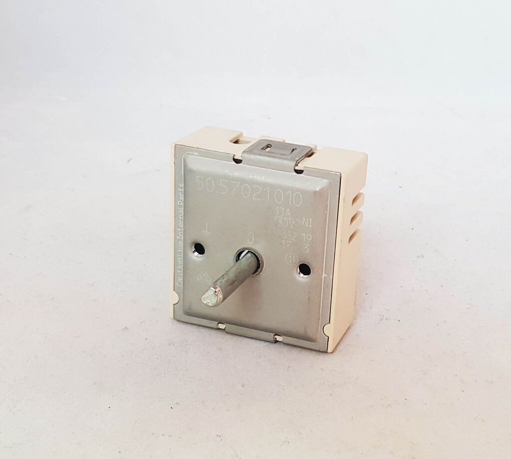 Alfa Electric Прекинувач (8+0) за електричен керамички плотна EGO 50.57021.010  50.57021.010