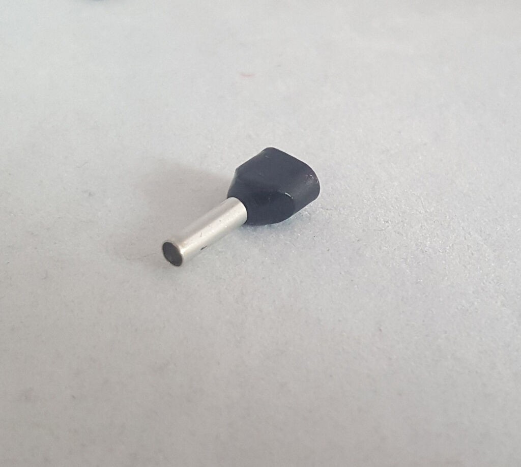 Alfa Electric Завршеток изолиран дупли 2×1.5mm² L-8mm