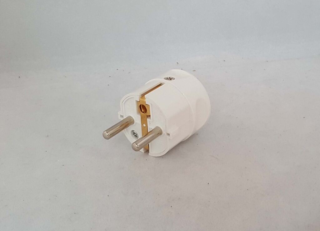 Alfa Electric Шуко утикач за на кабел