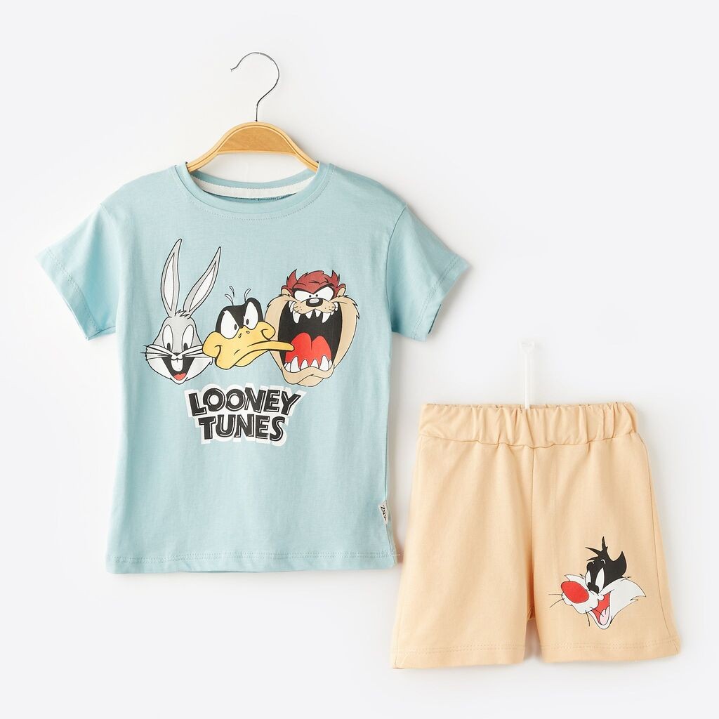 Детски комплет Tunes со маичка и шорцеви