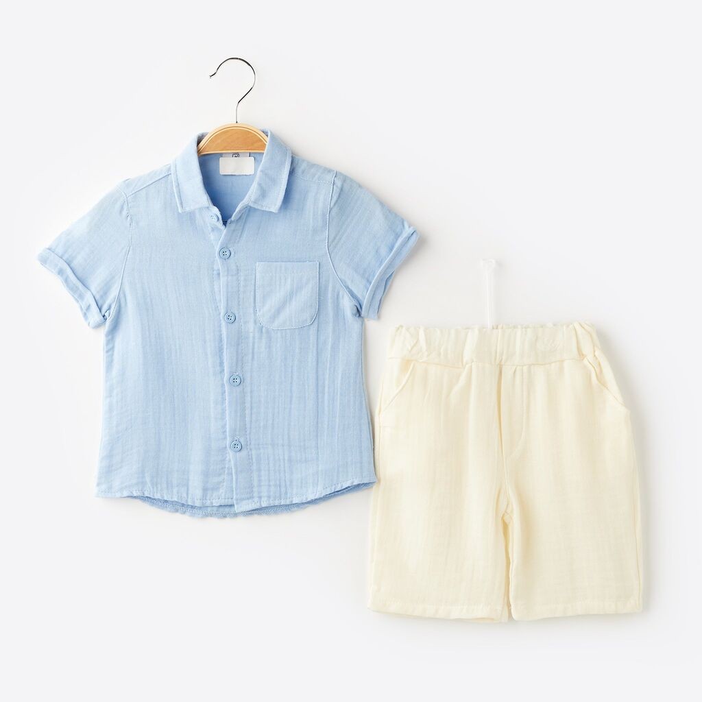 Ленен комплет 2 делен кошула и кратки панталончиња