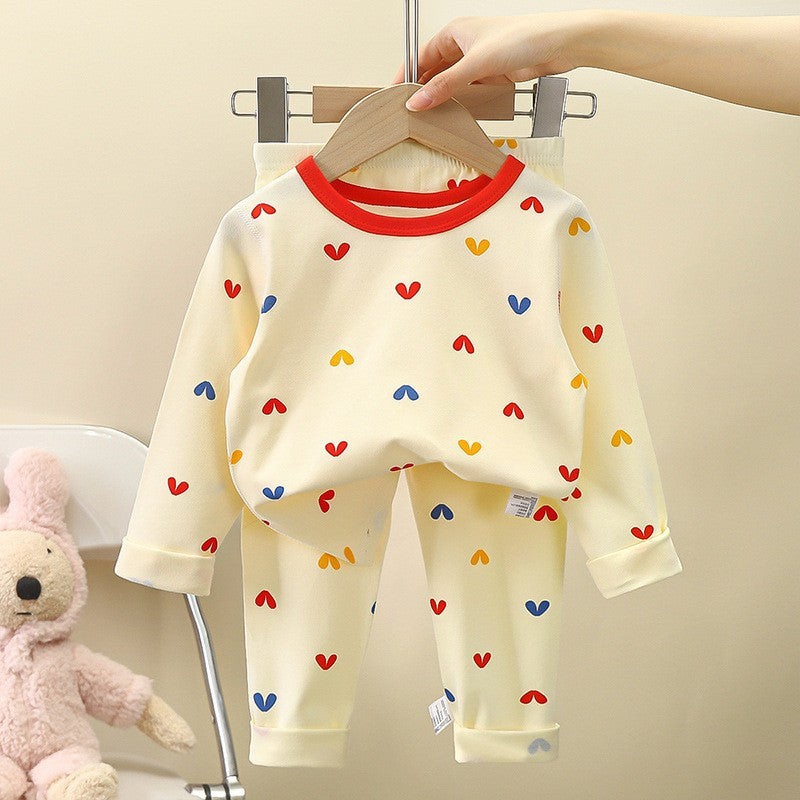 Детски пижами со срциња