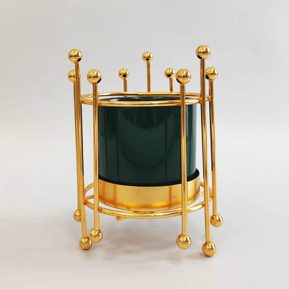 Свеќник м-т68