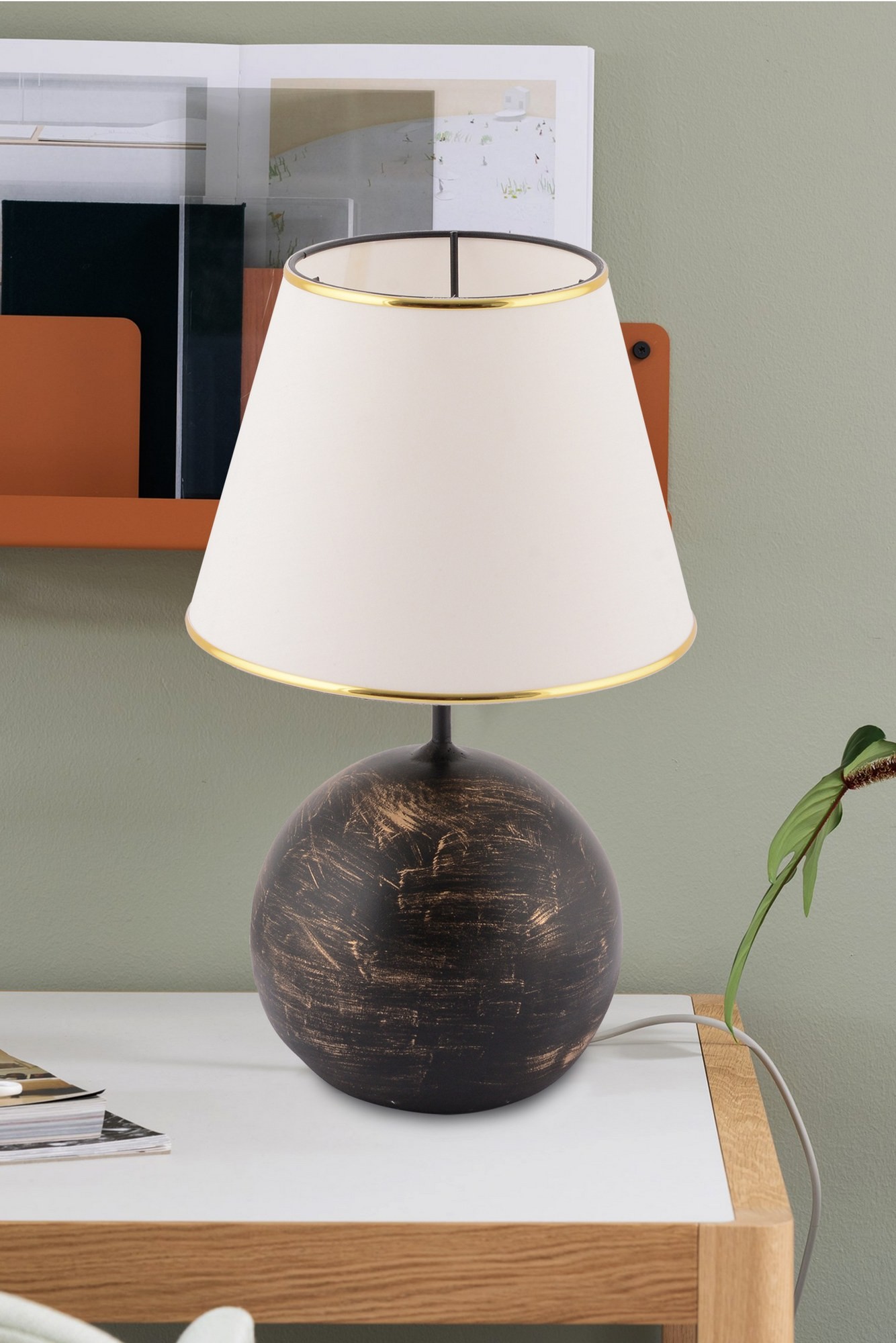 Столна ламба Opviq E27 со штекер