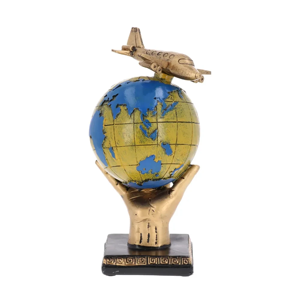 Гипс фигура Лампара, Глобус и авион