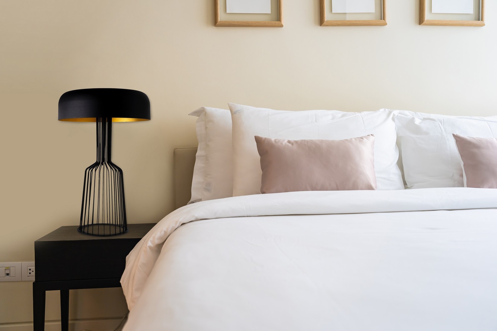 Столна ламба Opviq 2 x E27 со штекер, црно-златна