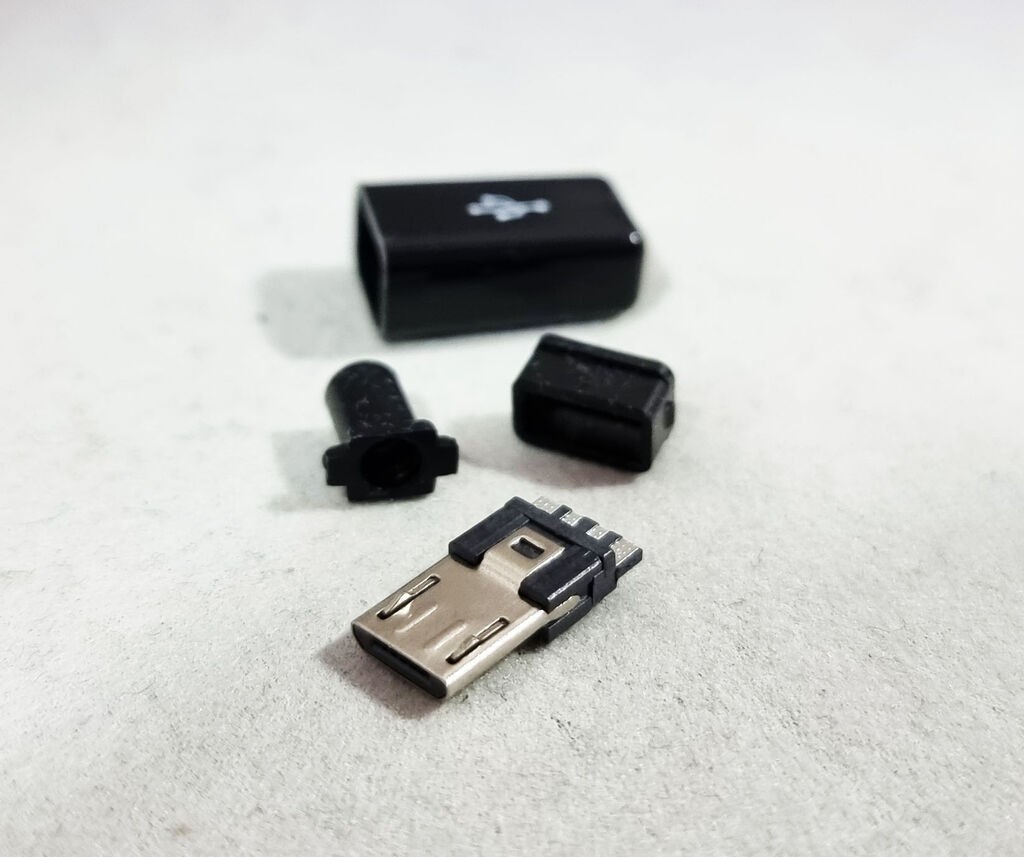 Alfa Electric Micro USB тип B машки конектор за лемење Micro B USB
