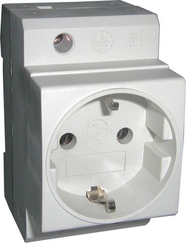 Alfa Electric Шуко приклучок за монтажа на ДИН шина АЦГ 37004