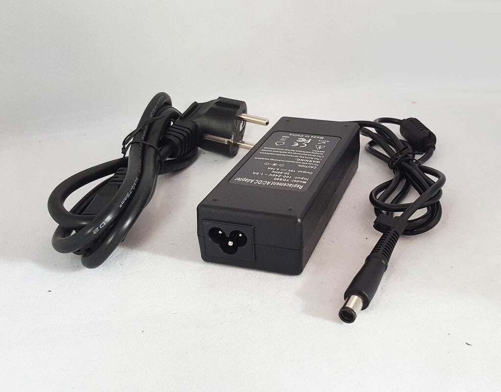 Адаптер за лаптоп 19V 4.74A - 7.4x5.0mm