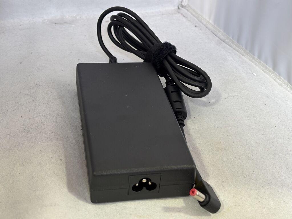 Адаптер за лаптоп 19.5V 9.23A 180W 5.5x1.7mm Acer