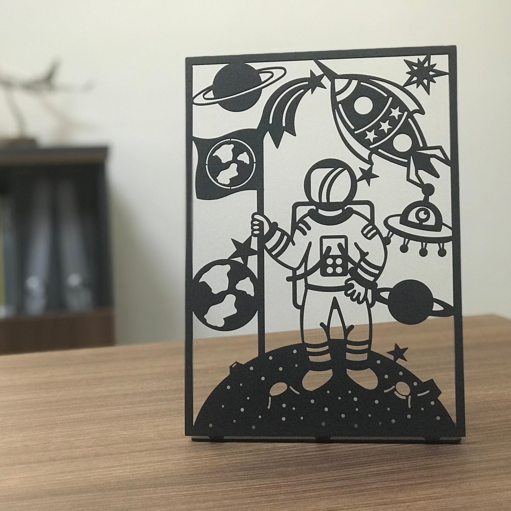 Декоративна фигура Space Pod од Aberto Design, 2 мм, црна