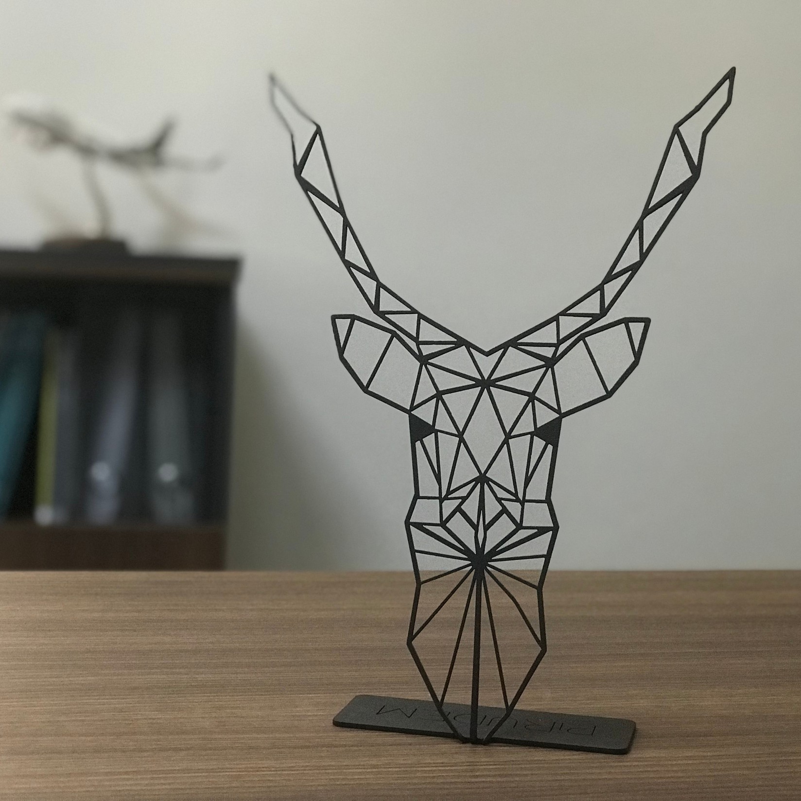 Декоративна фигура Гејик Кад од Аберто Дизајн, 2 мм, црна